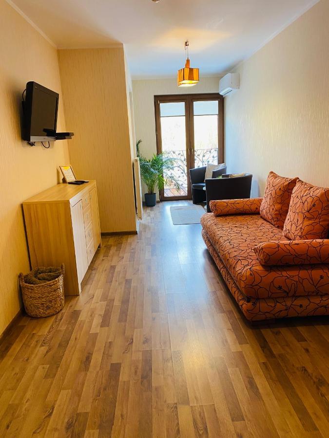 Pokoje Goscinne Pod Jabloniami Augustów Dış mekan fotoğraf